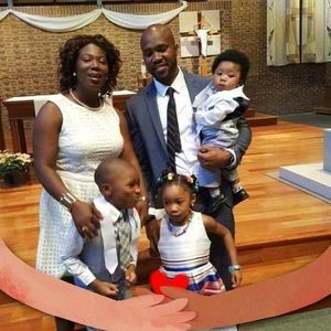 Meet your Posher, Akosua